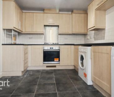 4 bedroom terraced house to rent - Photo 5