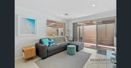 Gorgeous Three Bedroom Home in Lovely Location - Photo 2