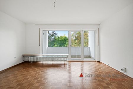 Modernisierte 2 ZKB mit Balkon, Einbauküche und Blick ins Grün der Umgebung - Photo 5