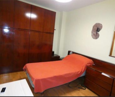 Piso de alquiler en Carrer de Juan Valera, 78, La Salut - Photo 4