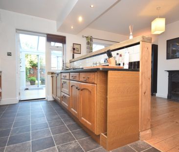 Semi-detached House to rent - Blackbrook Lane, Bromley, BR2 - Photo 4