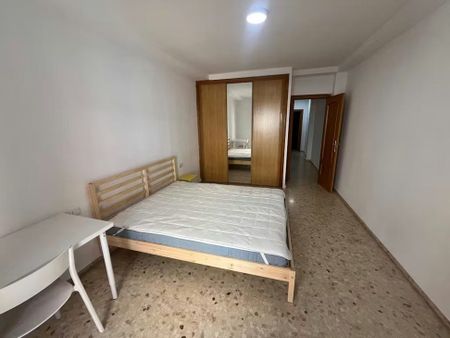 Carrer de Josep Benlliure, Valencia, Valencian Community 46011 - Photo 3