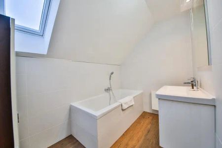 Pronájem půdního bytu 2+kk, 58 m - Fotografie 4
