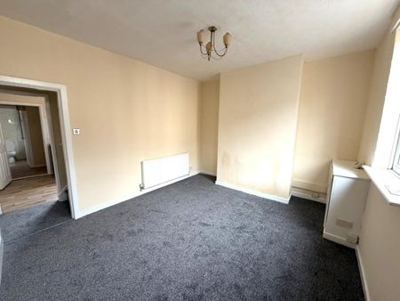 2 bedroom House To Let - Photo 2