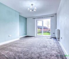 3 BEDROOM House - Semi-Detached - Photo 1
