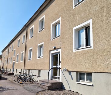 Heljestrandsgatan, Eskilstuna - Photo 1