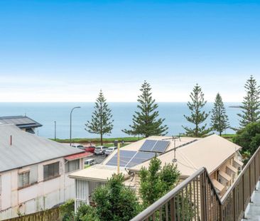 2-Bedroom Unit in Prime Manly Location - Photo 2