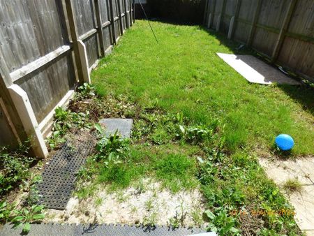 3 bedroom terraced house to rent - Photo 3