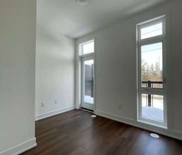 Condo Townhouse For Lease | N8131706 - Photo 6