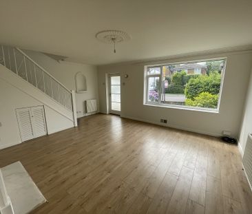 100 Longcroft Road, S18 - Photo 3