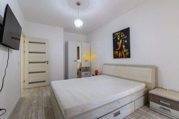 2 camere, premium, AC, garaj, bloc nou, Plopilor zona parcul Rozelor - Photo 1
