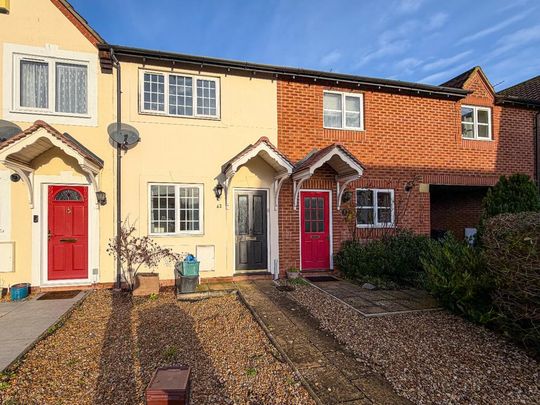 2 bedroom terraced house to rent - Photo 1