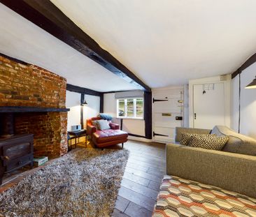 2 bed cottage to rent in High Street, Amersham, HP7 0EB - Photo 1