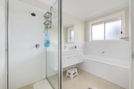 2 Power Street, Port Macquarie NSW 2444 - House For Rent | Domain - Photo 3