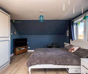 Marine Parade, Sheerness, Kent, ME12 - Photo 5