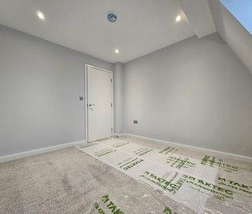 3 bedroom flat to rent - Photo 6