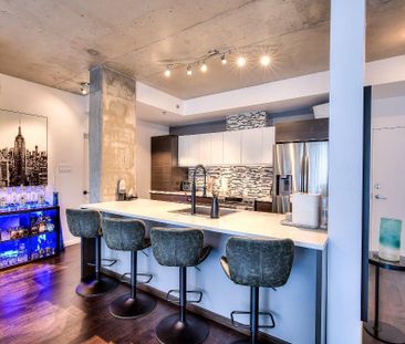 Condo 3.5 de luxe, meublé, rénové au coeur du quartier Dix30 à 5min... - Photo 4