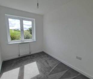 3 bedroom property to rent in Stewarton - Photo 6