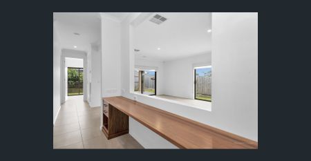 Cardinia Lakes gem made for year-round entertaining! - Photo 5