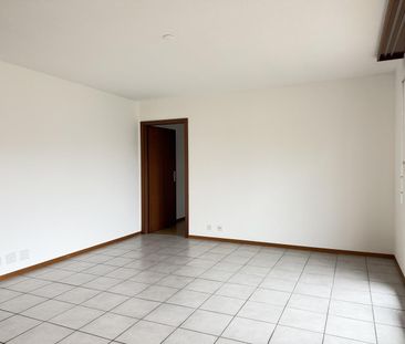 Appartement de 2.5 pièces au 2ème étage d'un petit immeuble. - Foto 2