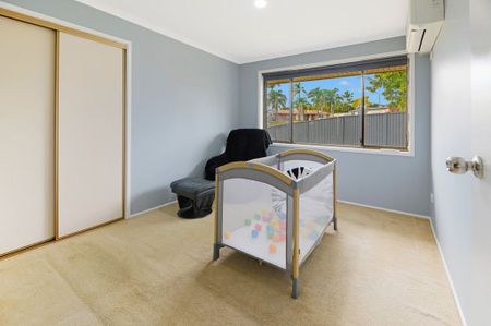 Spacious Family Home in Prime Helensvale Location - Photo 5