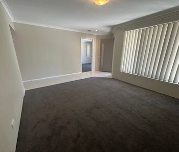 8 Werai Rd, Ellenbrook, WA 6069 - Photo 4