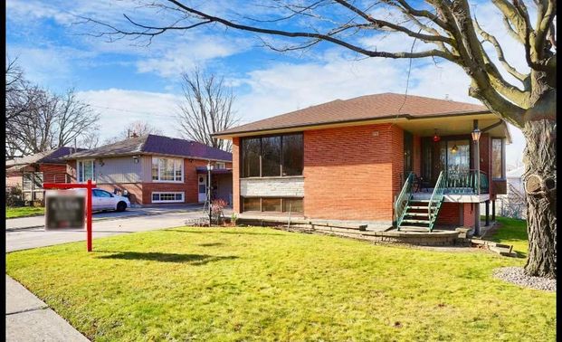 For Lease - 78 Wincott Drive, Toronto, Ontario - Photo 1