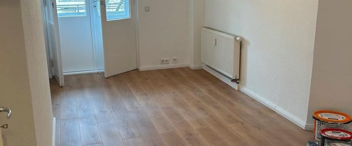 2 Zimmer * 1. OG * EBK + neue Geräte * Erstbezug nach Sanierung * - Foto 1