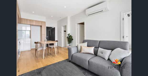 A Thoughtfully modern Apartment with Powerhouse Views! | Unfurnished 2 Bedroom/1 Bathroom Apartment at 9 Tully - Photo 1