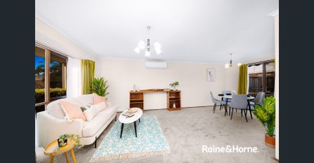 3- Bedroom house in Narre Warren! - Photo 2