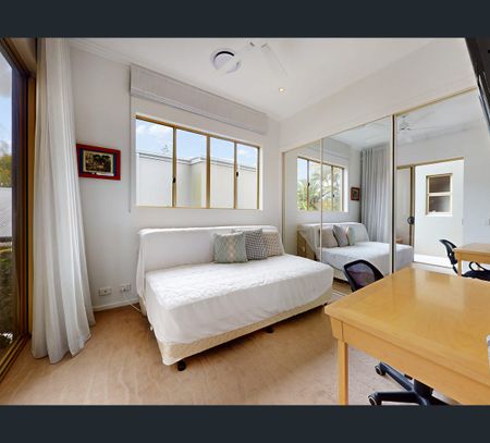 2/11 Hilton Esplanade, Tewantin, Qld 4565 - Photo 3