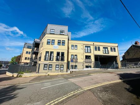 2 bedroom flat to rent - Photo 3