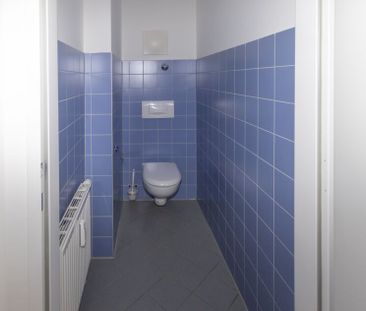 Wunderschöne, teilsanierte Dachgeschoßwohnung - Photo 2