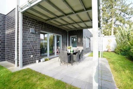 Moderne Erdgeschosswohnung mit überdachter Terrasse - Photo 4