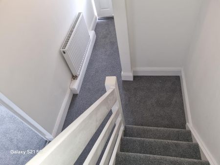 3 bedroom townhouse to rent - Photo 4