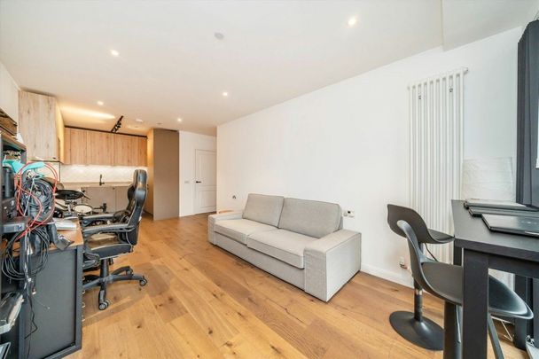 Yeo Street, Canary Wharf, E3 - Photo 1