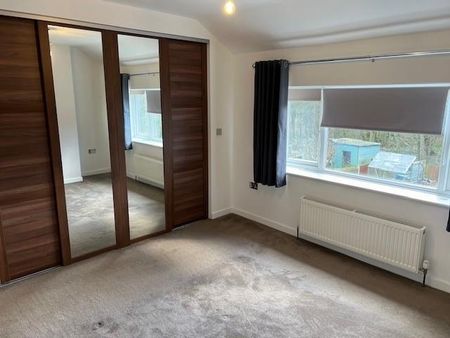 2 bedroom terraced house to rent - Photo 4