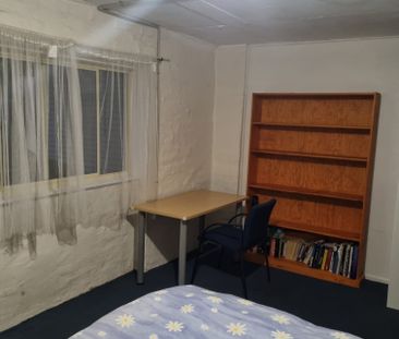 Doncaster East - Photo 2