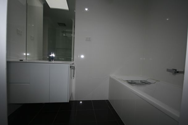 3/7 River Drive, Queanbeyan NSW 2620 - Townhouse For Rent | Domain - Photo 1