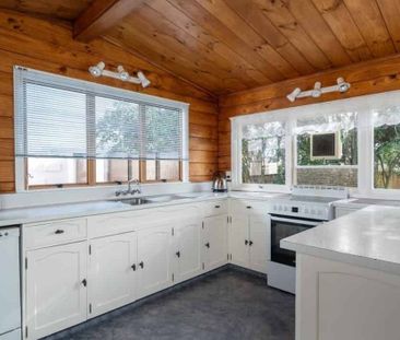 Quality Long term rental in a lovely setting - Photo 4