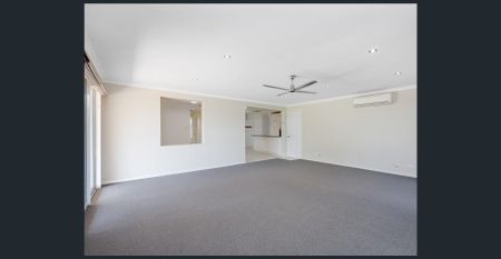 Entertain, unwind and settle into something special! - Photo 4