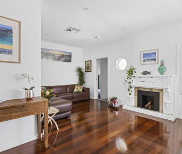 Character, Space & Family Lifestyle in a Sought-After Pocket - Photo 2