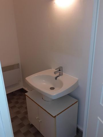 Location Appartement 2 pièces 44m² DRAGUIGNAN 83300 - Photo 5