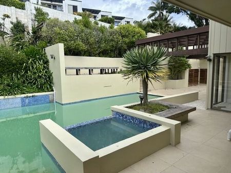 Absolute Executive Home - Photo 3