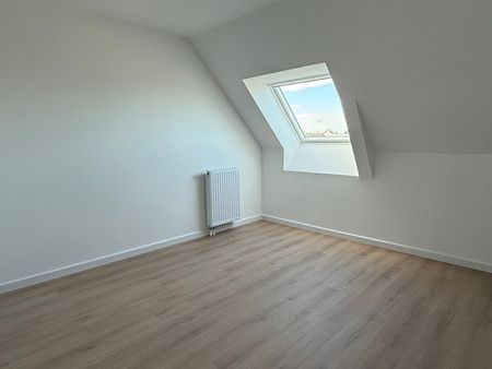 Location Appartement 4 pièces 124m² - Photo 5