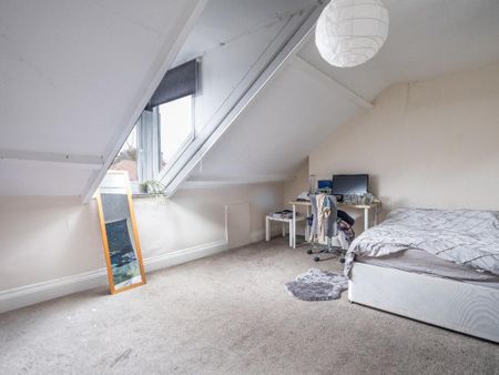 4 bedroom terraced house to rent - Photo 2