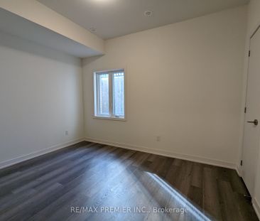 Condo Townhouse For Lease | N8074730 - Photo 5