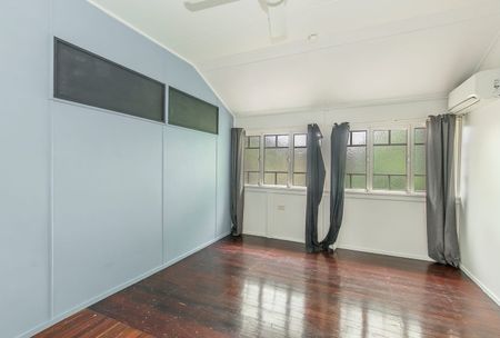 87 Tenth Avenue, Railway Estate QLD 4810 - House For Rent | Domain - Photo 5