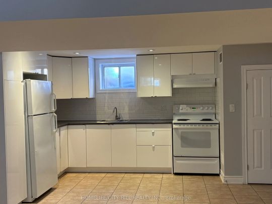 34 Flamborough Drive - Photo 1