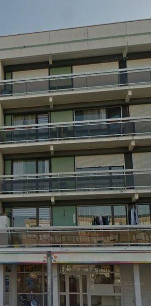 Location Appartement 3 pièces 70m² CHAMBERY 73000 - Photo 2